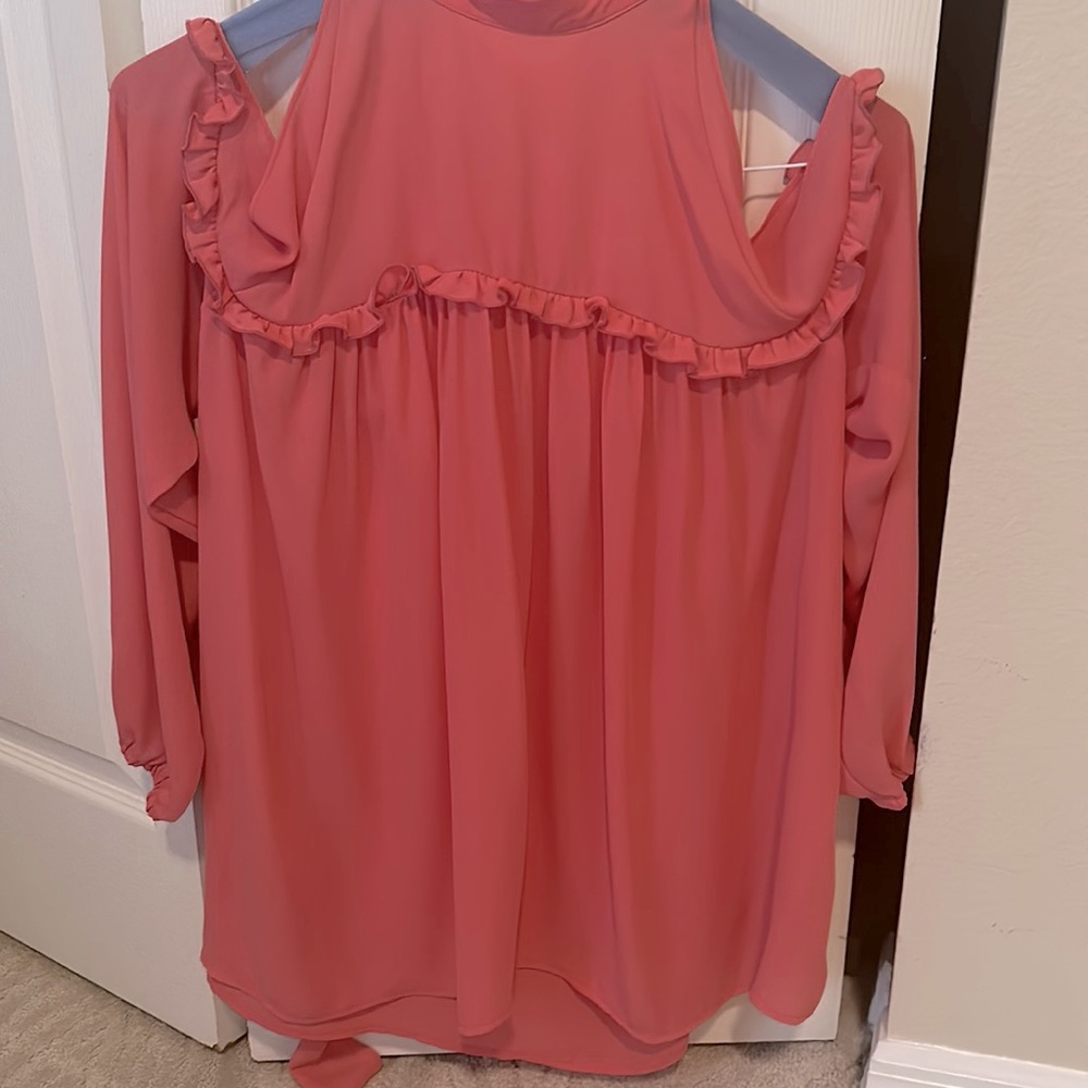 Gorgeous coral blouse